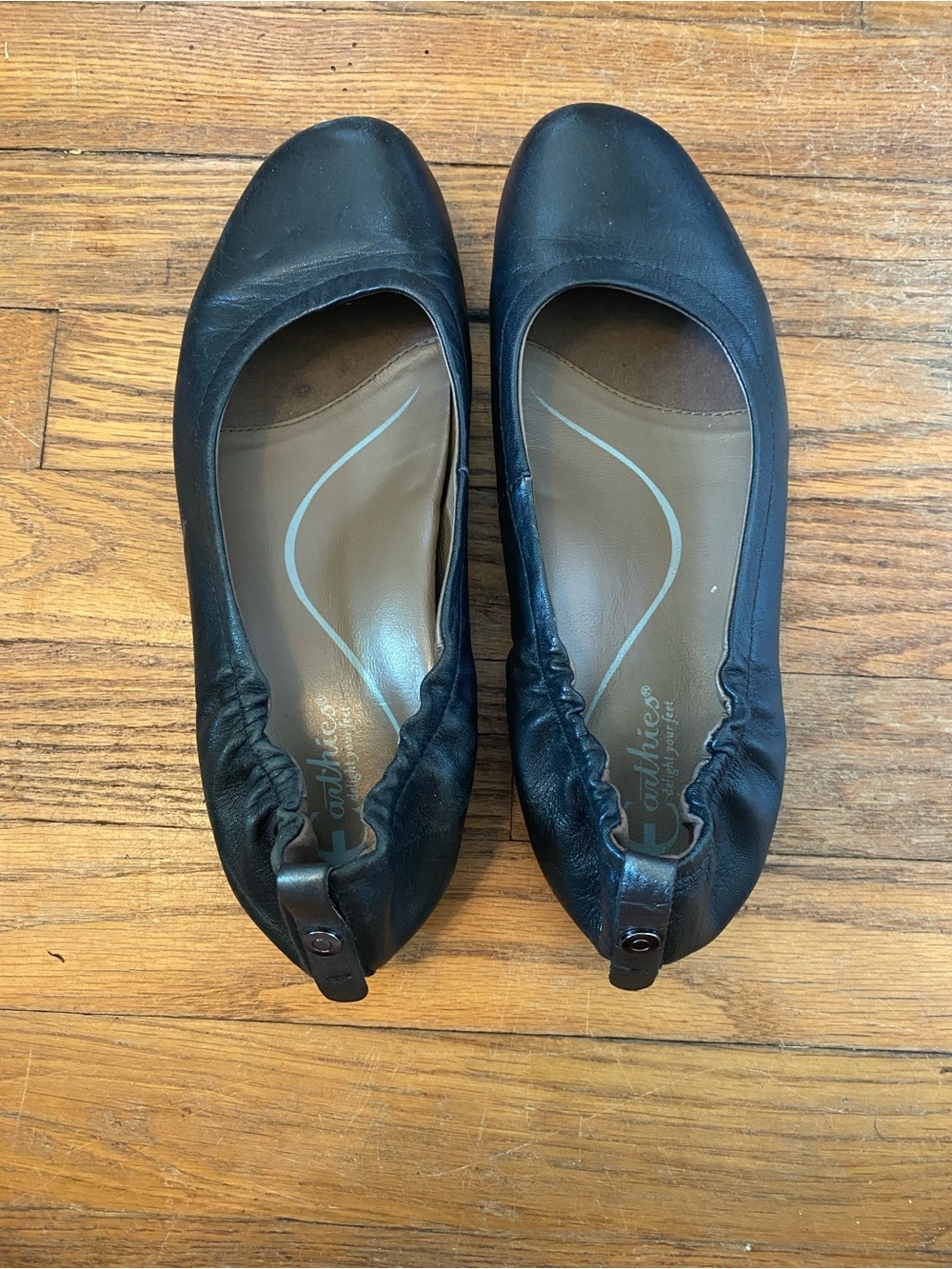 Earthies Black Leather Women's Ballet Flats